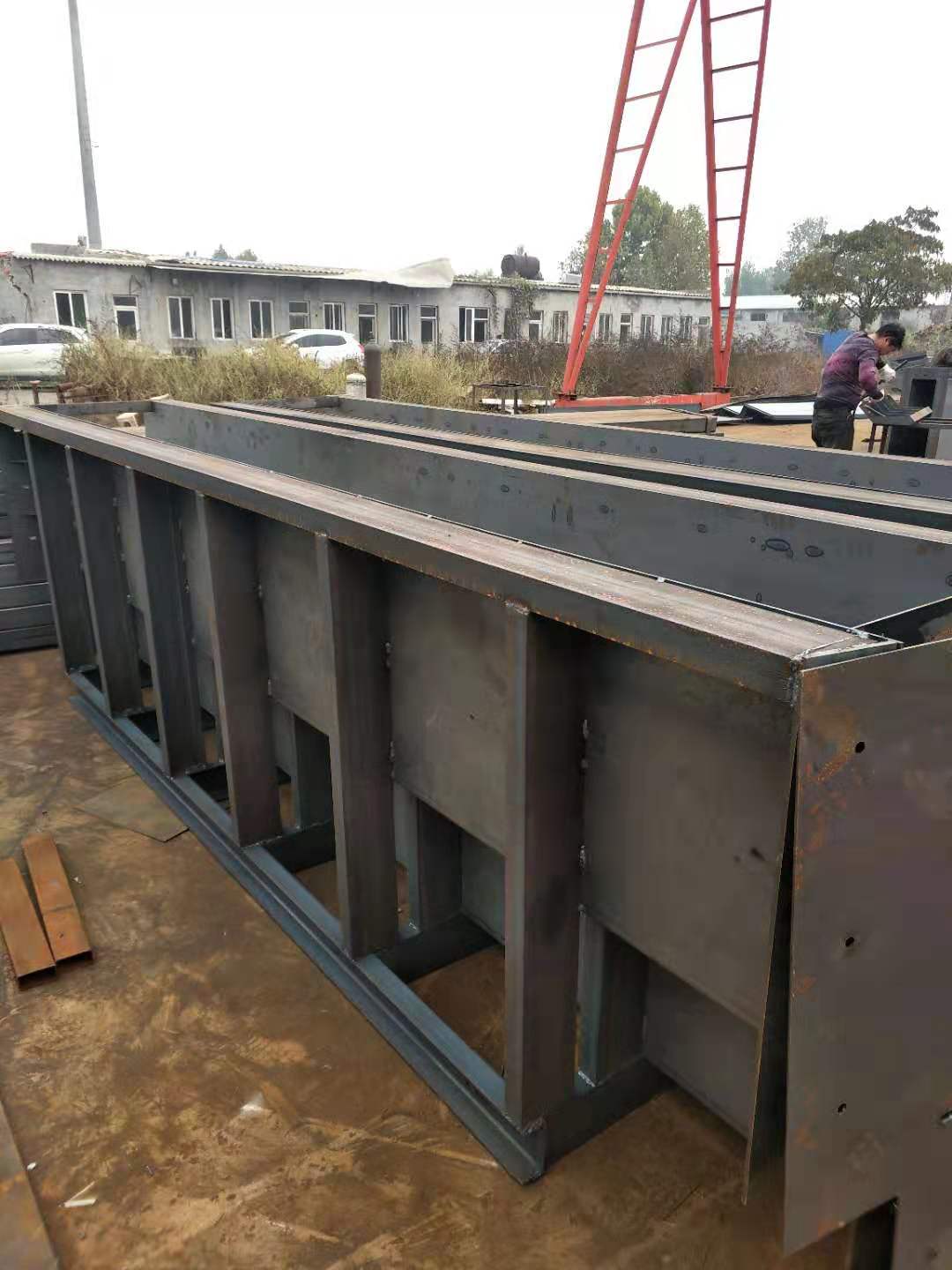 高速隔离墩万搏平台_万搏平台(中国)