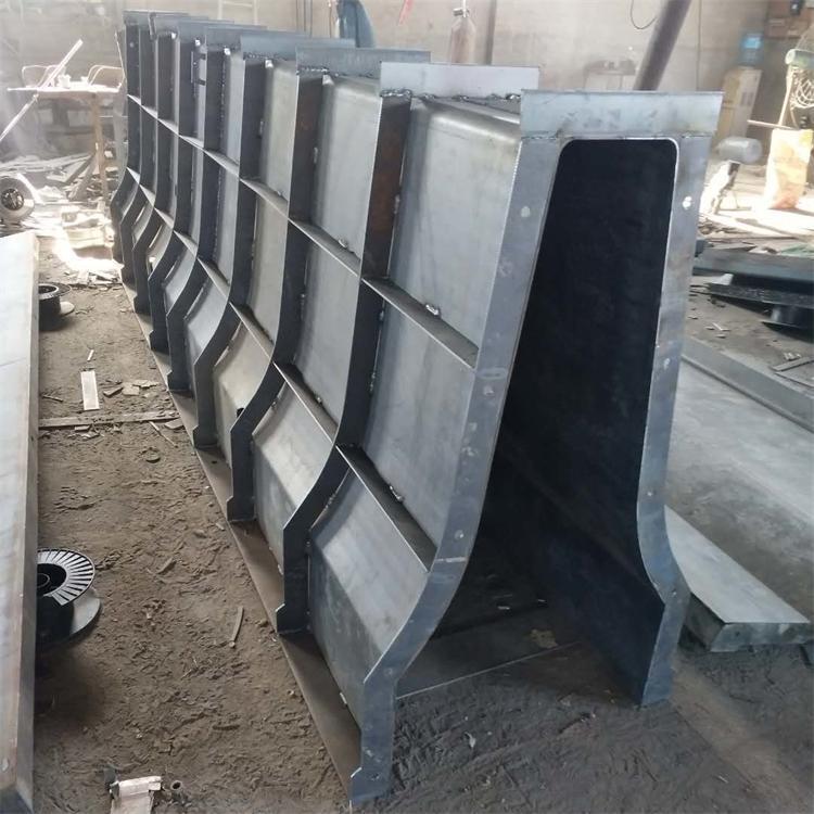 1592433167526278.jpg 隔离墩模具4.jpg