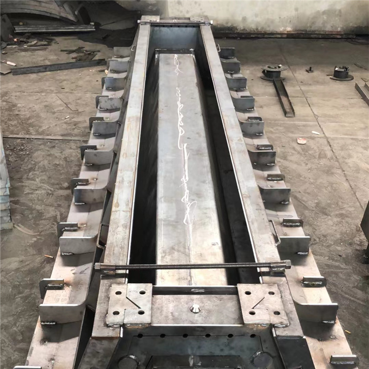 1672648254922781.jpg 板桩模具2.jpg